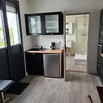 Le Fetilly Avec Parking Privatif, Bus, Wifi Et Climatisation Apartman