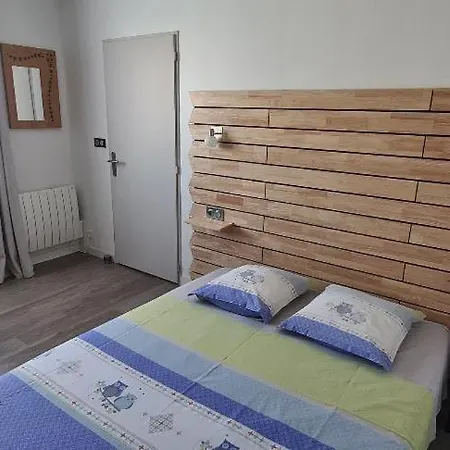 Daire Le Fetilly Avec Parking Privatif, Bus, Wifi Et Climatisation